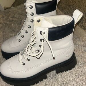 Timberland White and Black Lace-Up Platform Boots